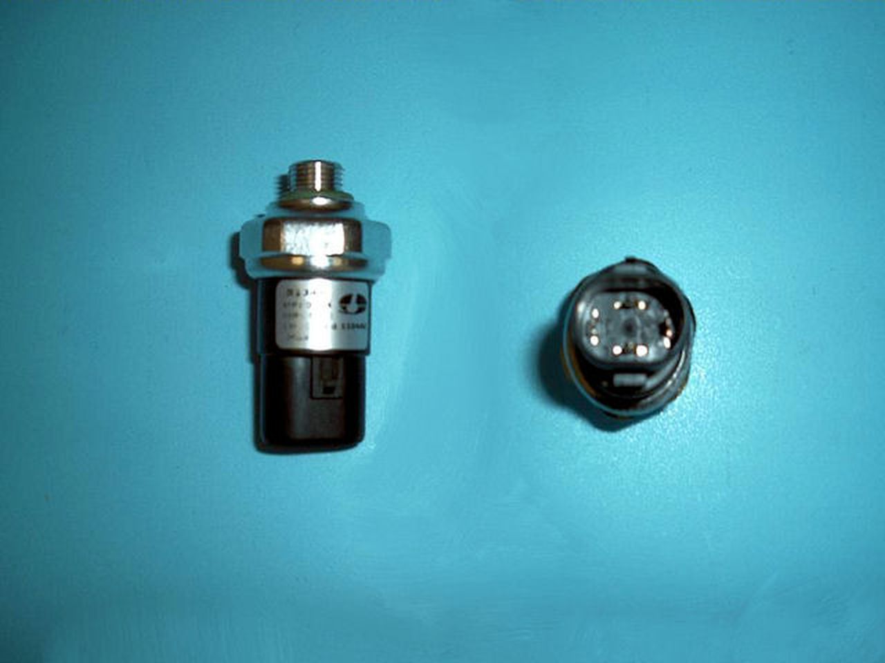 Aircon Pressure Switch – AutoAir 43-1051