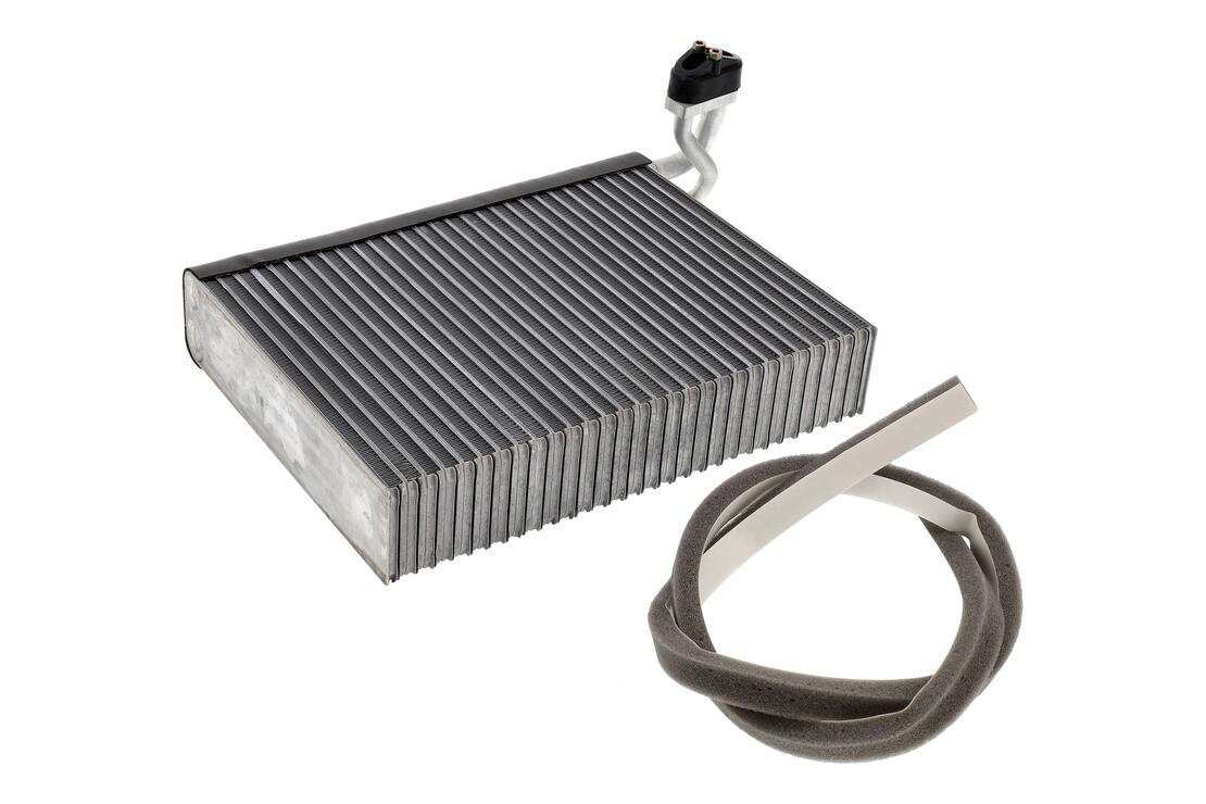 VEMO Evaporator, air conditioning V30-65-0040