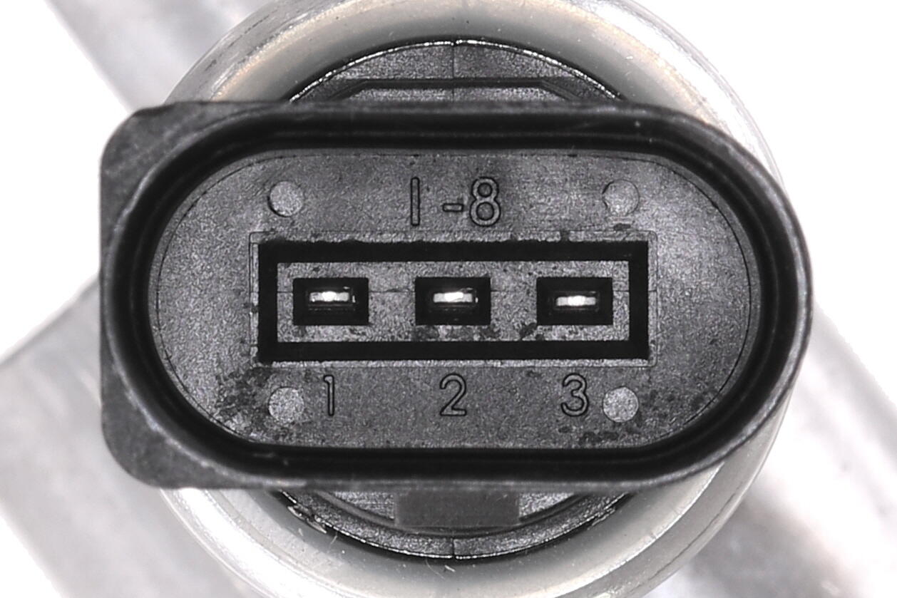 VEMO High Pressure Line, air conditioning V15-20-0137