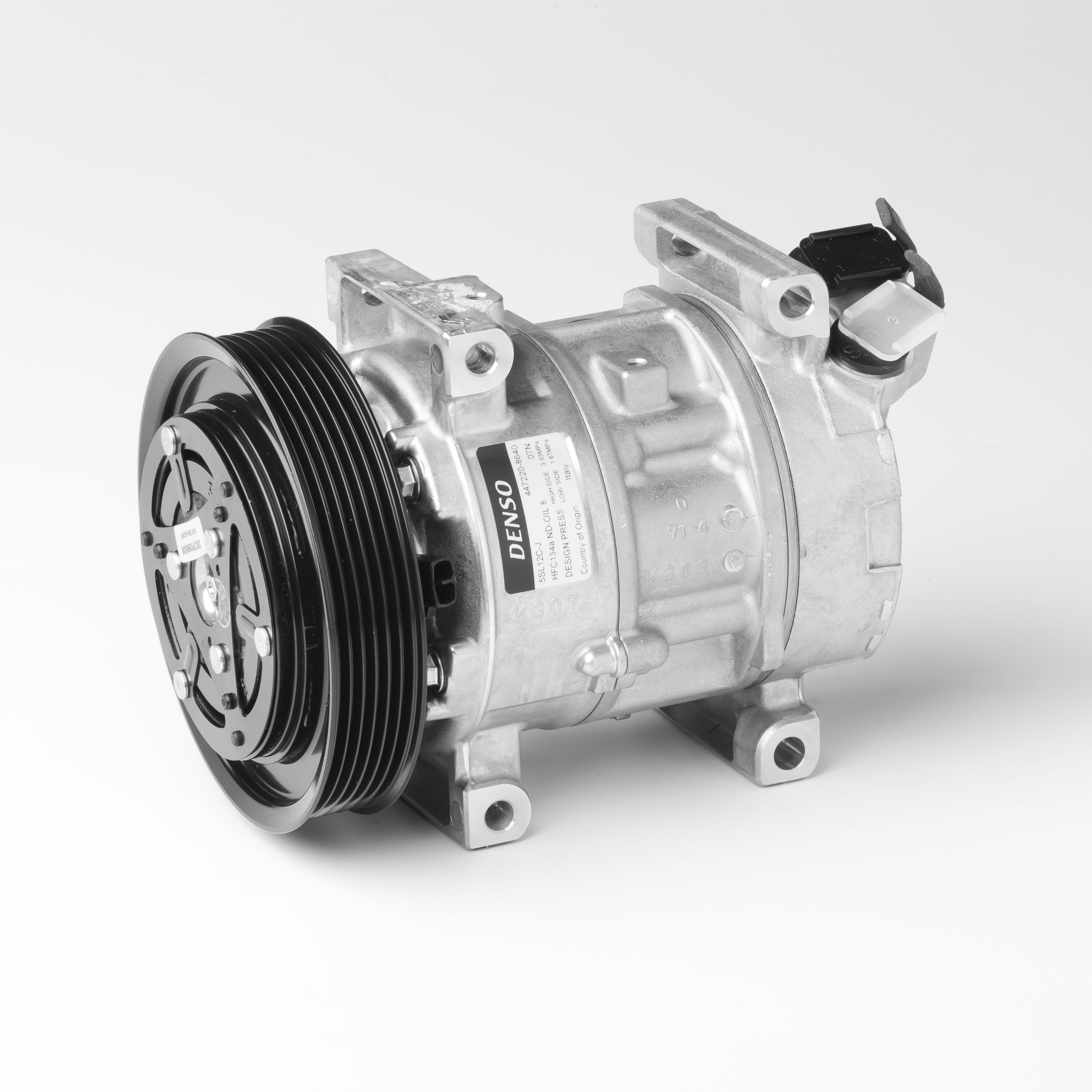Denso Aircon Compressor DCP09008