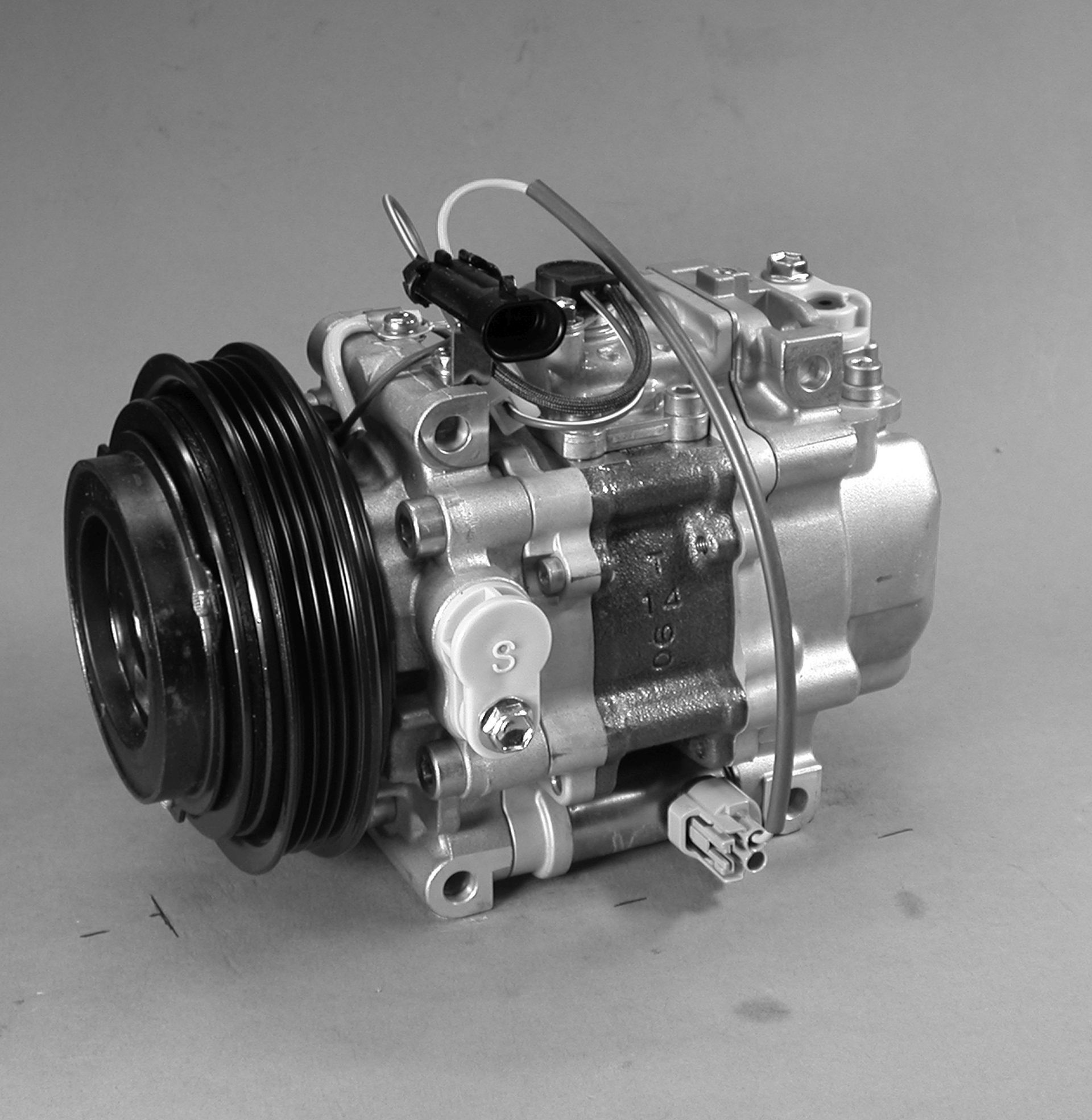 Denso Aircon Compressor DCP09012