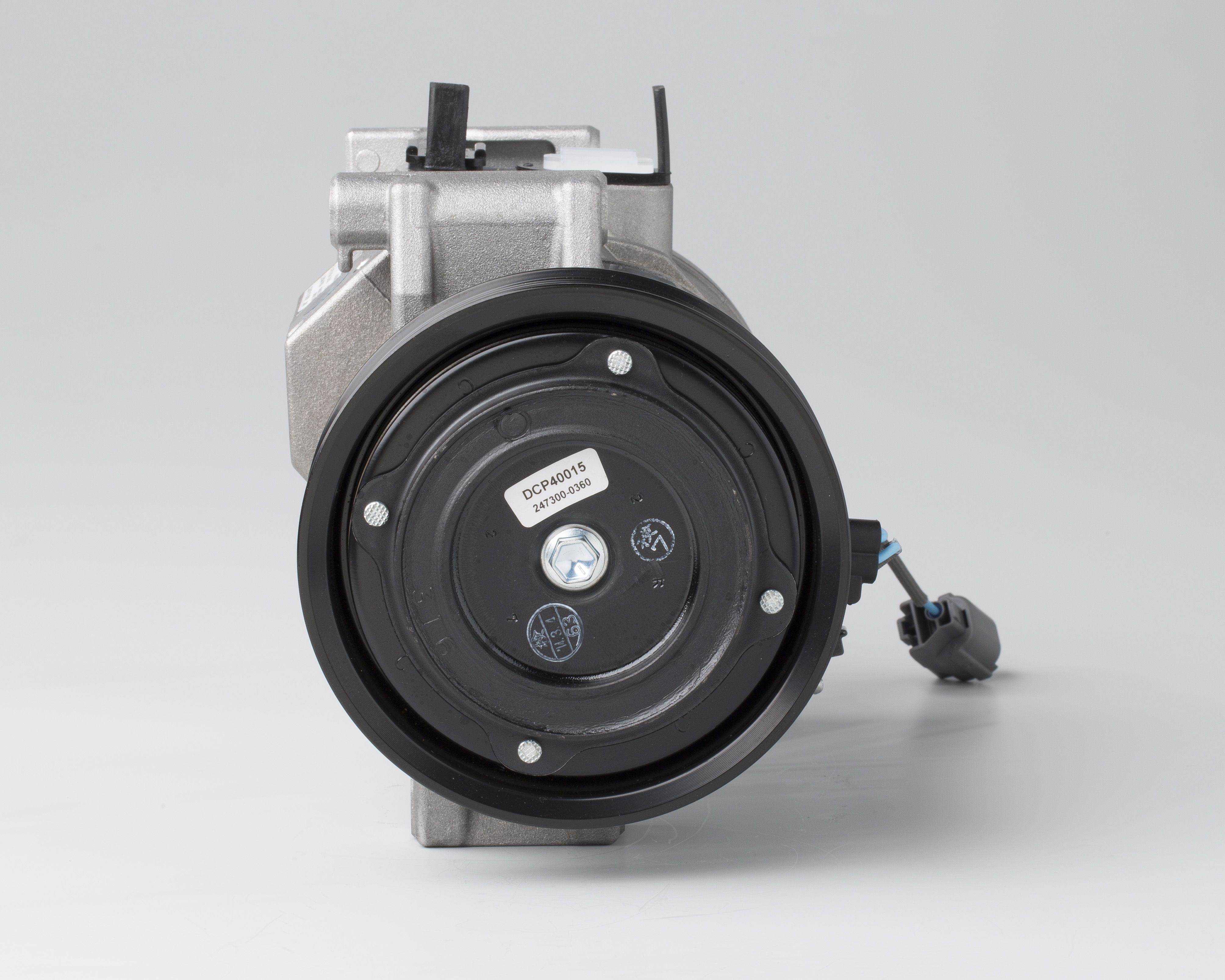 Denso Aircon Compressor DCP40015