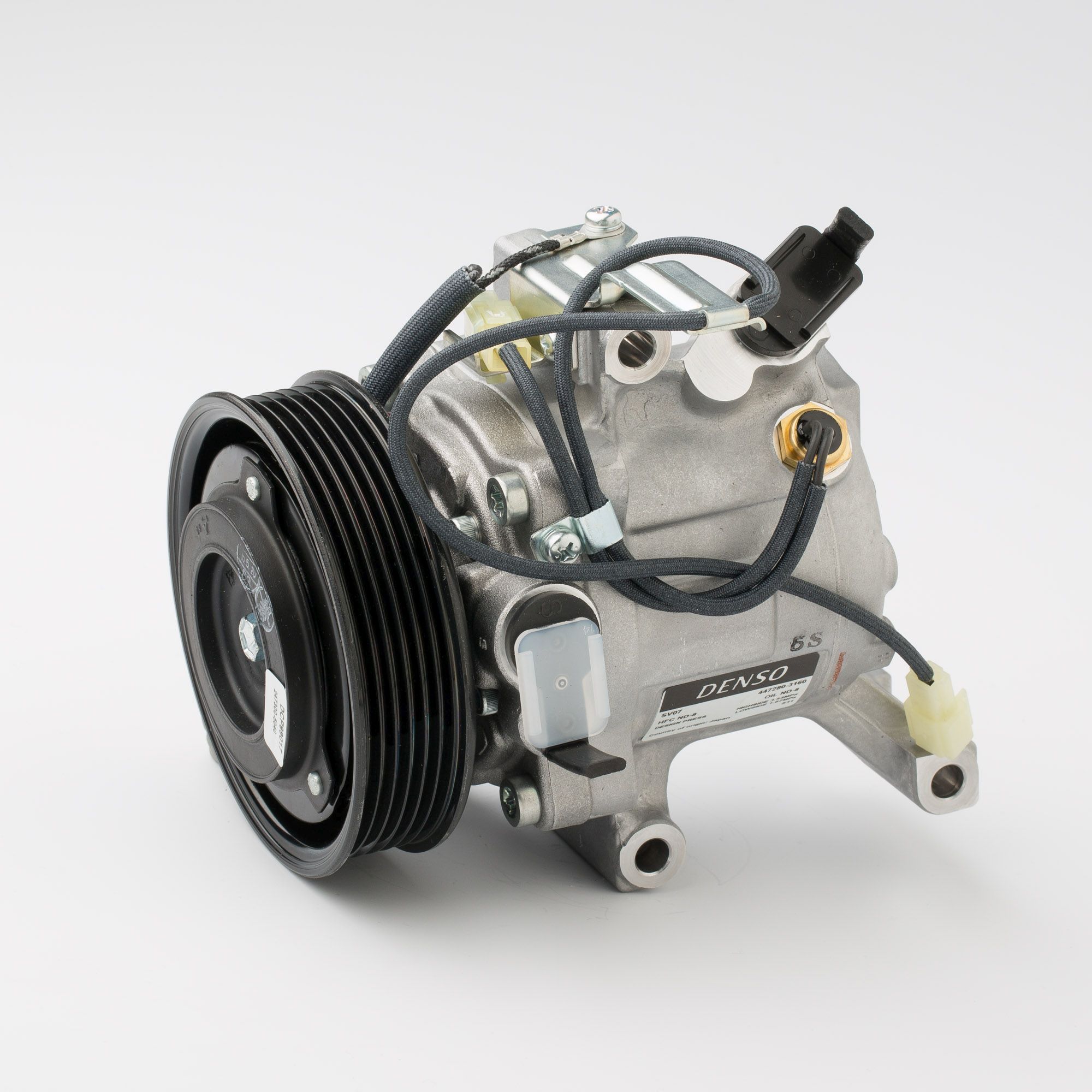Denso Aircon Compressor DCP99017