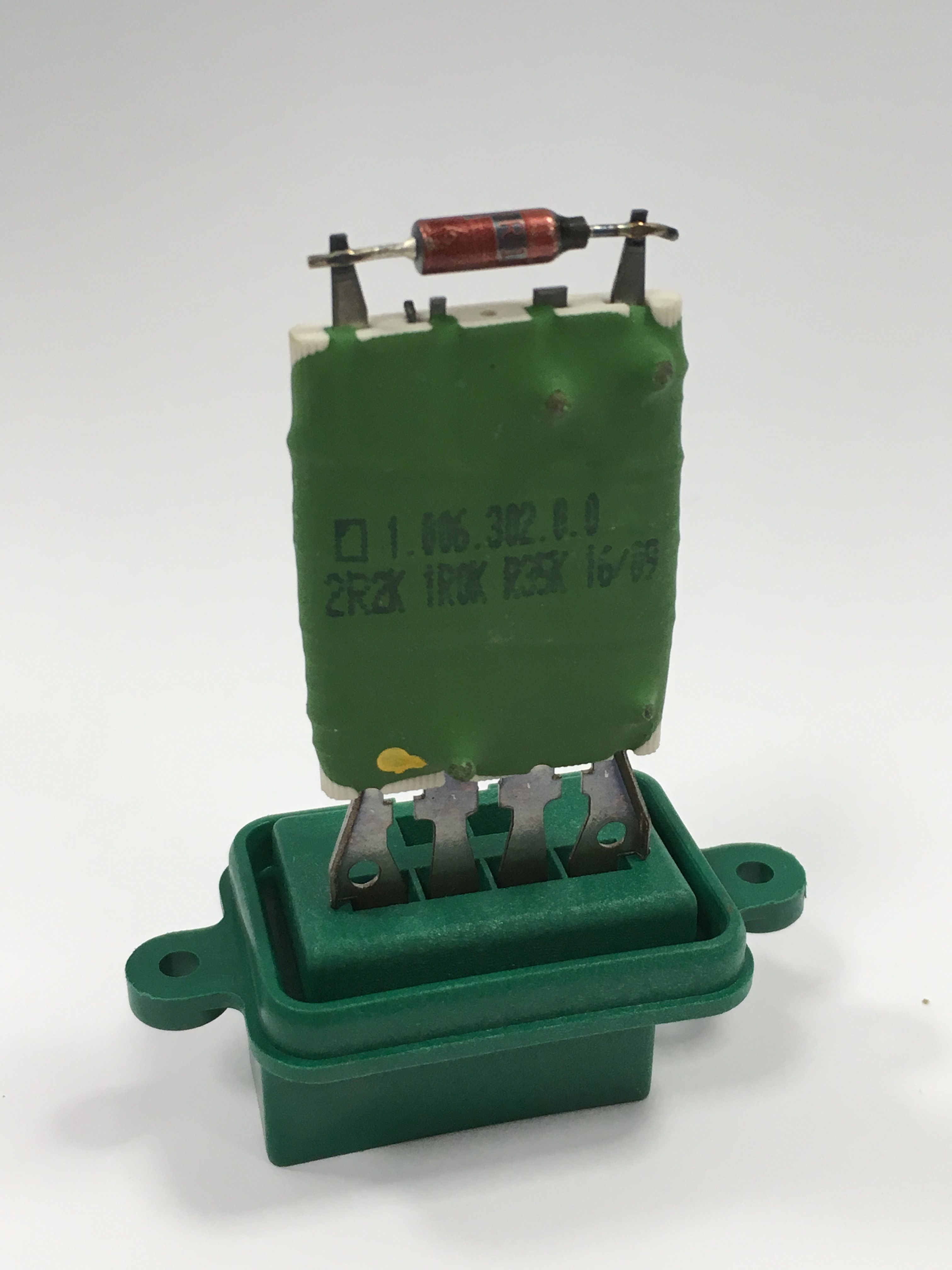 Denso Interior Blower Resistor DRS09015