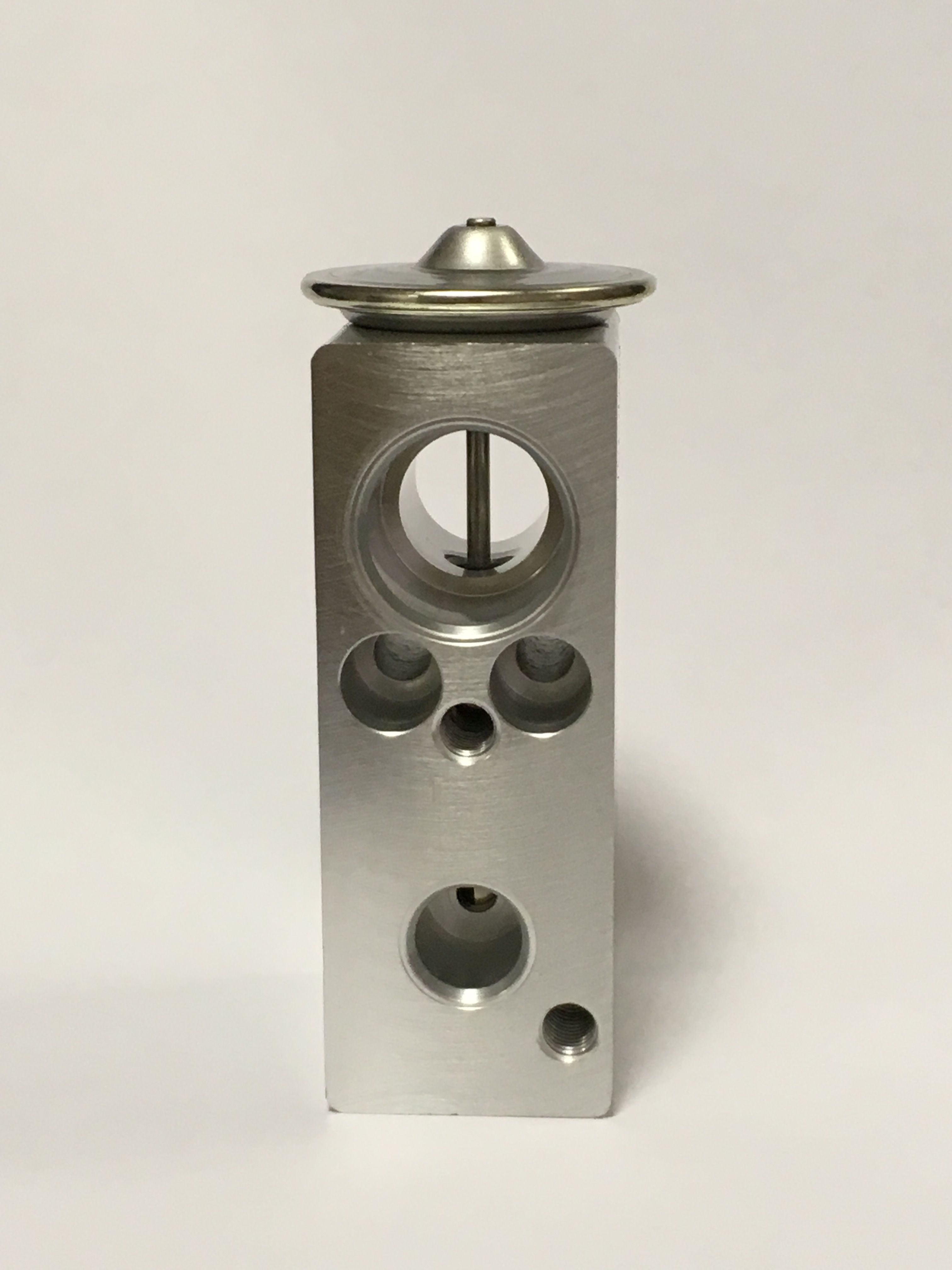 Denso Expansion Valve DVE37001