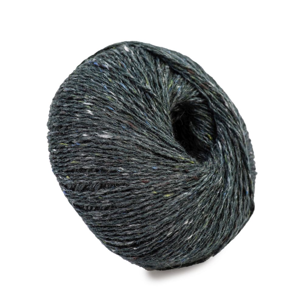 Laughing Hens Hearthstone Tweed DK Yarn | Heritage Tweed for Fair Isle & Classi